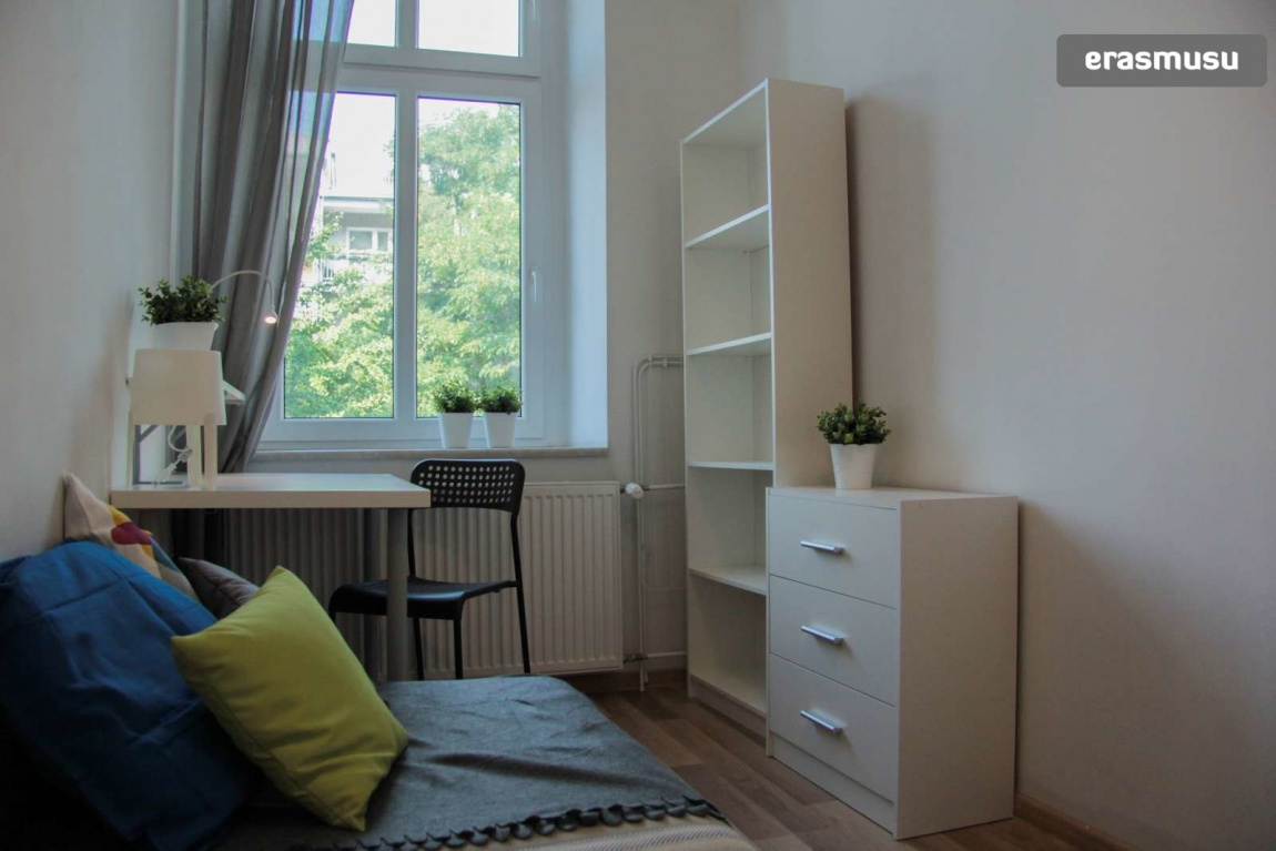 (REJA.23.5.2) DOUBLE ROOM, UL. REJA